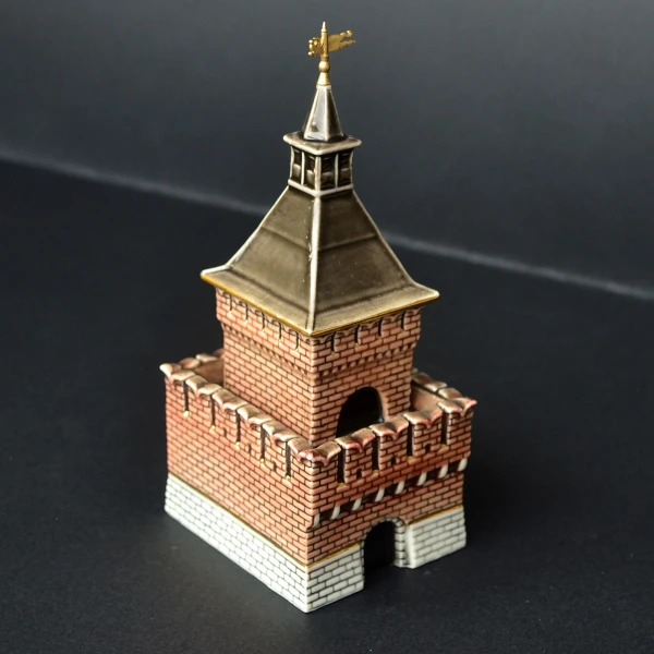 Сувенир Пятницкая башня (фарфор)