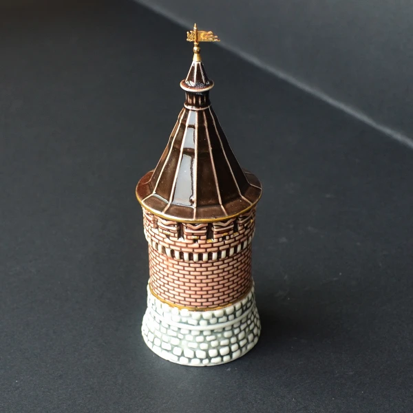Сувенир Спасская башня (фарфор) Сувенир Спасская башня (фарфор)