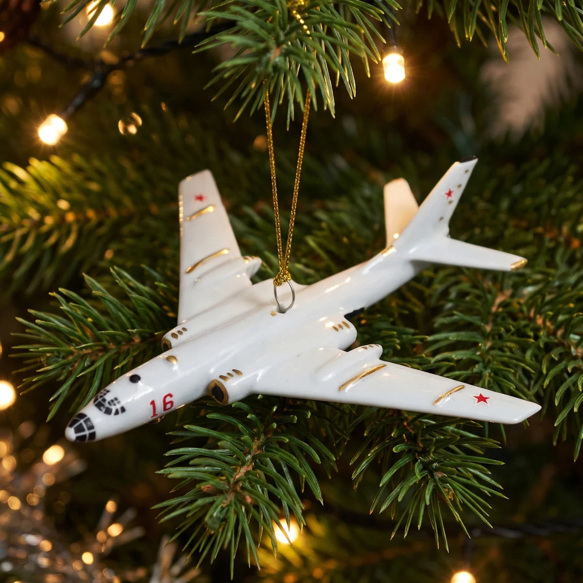 Ёлочная игрушка Самолет- бомбардировщик № 16, фарфор, подарочная упаковка
